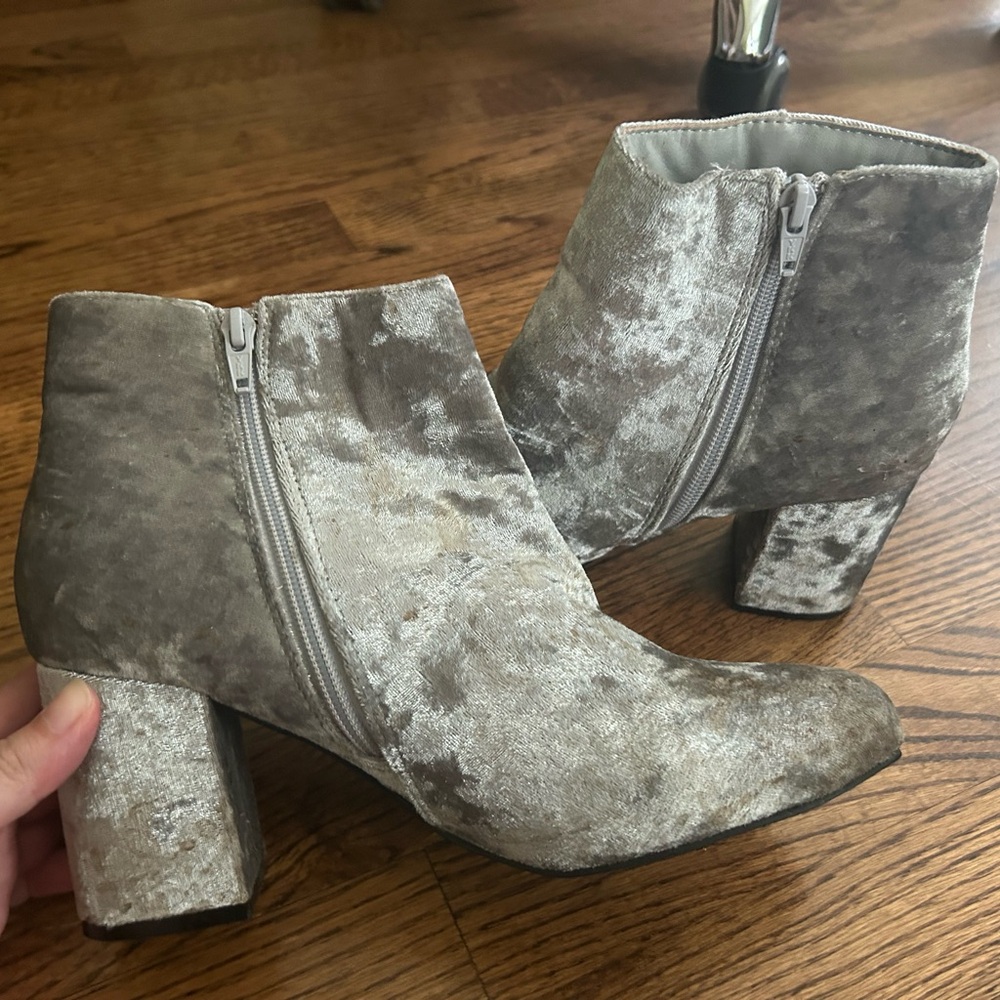 Diba Silver Crushed Velvet Heeled Booties